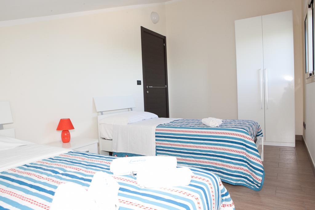 Residence Fronte Mare Santa Maria Del Focallo Room photo