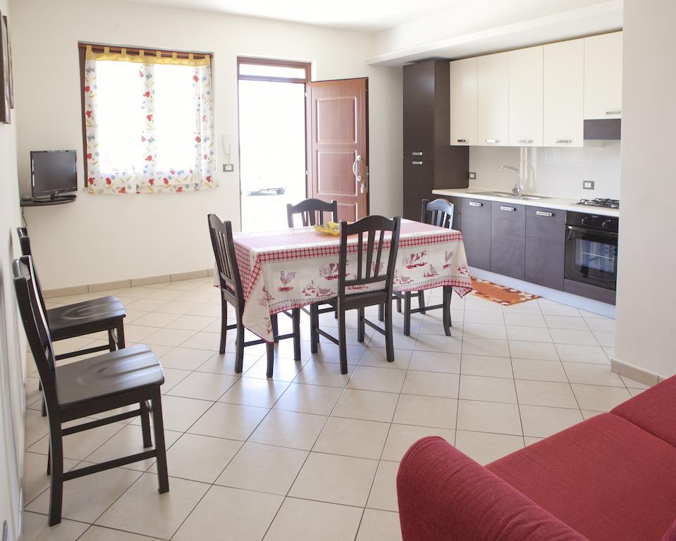 Residence Fronte Mare Santa Maria Del Focallo Exterior photo