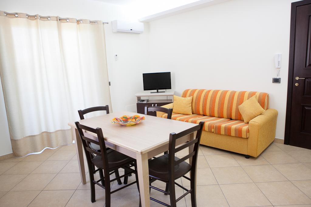 Residence Fronte Mare Santa Maria Del Focallo Room photo